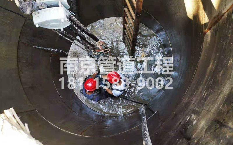 242爱达污水池清理