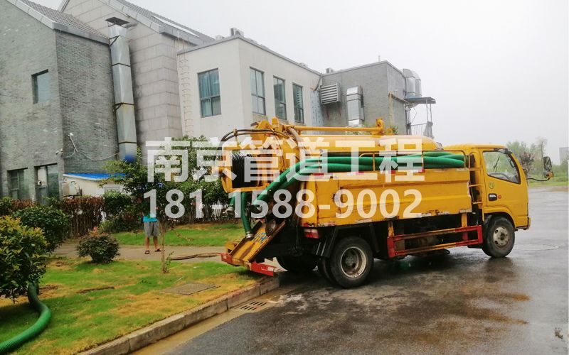 246爱达小区化粪池清理