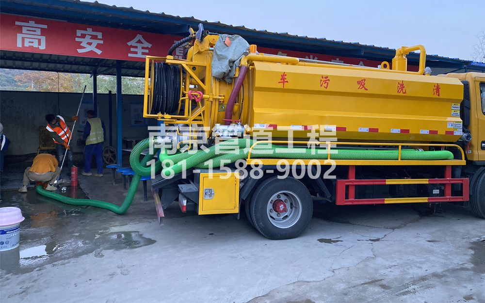 267爱达中建工地抽粪
